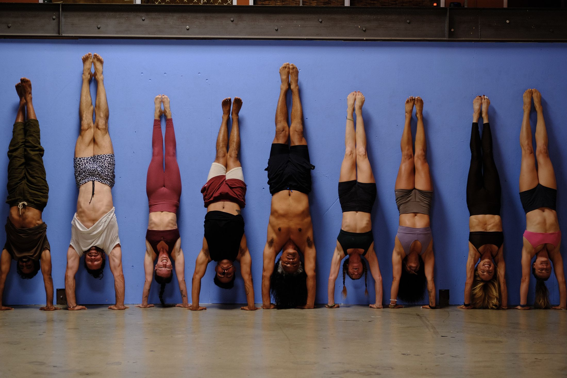 Series 4 - Handstand